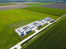 Capcora advised Terra One on the sale of a 310 MW BESS portfolio in Germany to CCI<br />
© Capcora