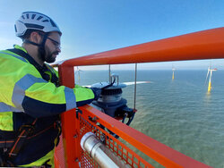 Die Offshore-Serviceteams der Deutschen Windtechnik haben den OWP Nordergründe als ersten deutschen Offshore-Windpark mit BNK-Systemen ausgestattet.<br />
© Deutsche Windtechnik AG