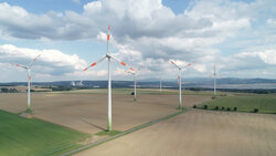 Ausschnitt des Bestands-Windparks in Mittelherwigsdorf<br />
© Energiequelle GmbH