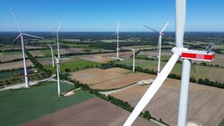 ENOVA hat das größte Repowering-Projekt der Unternehmensgeschichte erfolgreich in Betrieb genommen<br />
© ENOVA