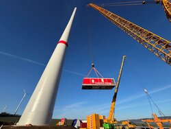 Tower construction, Eurowind Energy project<br />
© Eurowind Energy GmbH