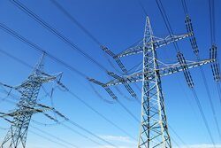 Wholesale electricity prices in October significantly below the previous year