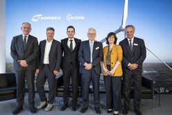 from left: Enrico Letta, Dr. Robert Habeck, José Luis Blanco, Dr. Wolfang Ziebert, Tinne van der Straeten, José Manuel Entrecanales Domecq<br />
© Nordex SE