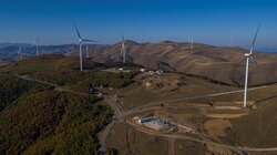 Windfarm Selac in Kosovo: Largest direct investment since country’s founding<br />
© NOTUS energy