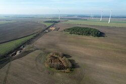 Aktueller Blick auf das Areal des Windparks Elster Repowering. Alle 50 Altanlagen wurden demontiert.<br />
© VSB Gruppe