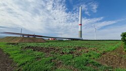Entstehender Windpark in Gau-Bickelheim, Rheinland-Pfalz<br />
© wiwi consult