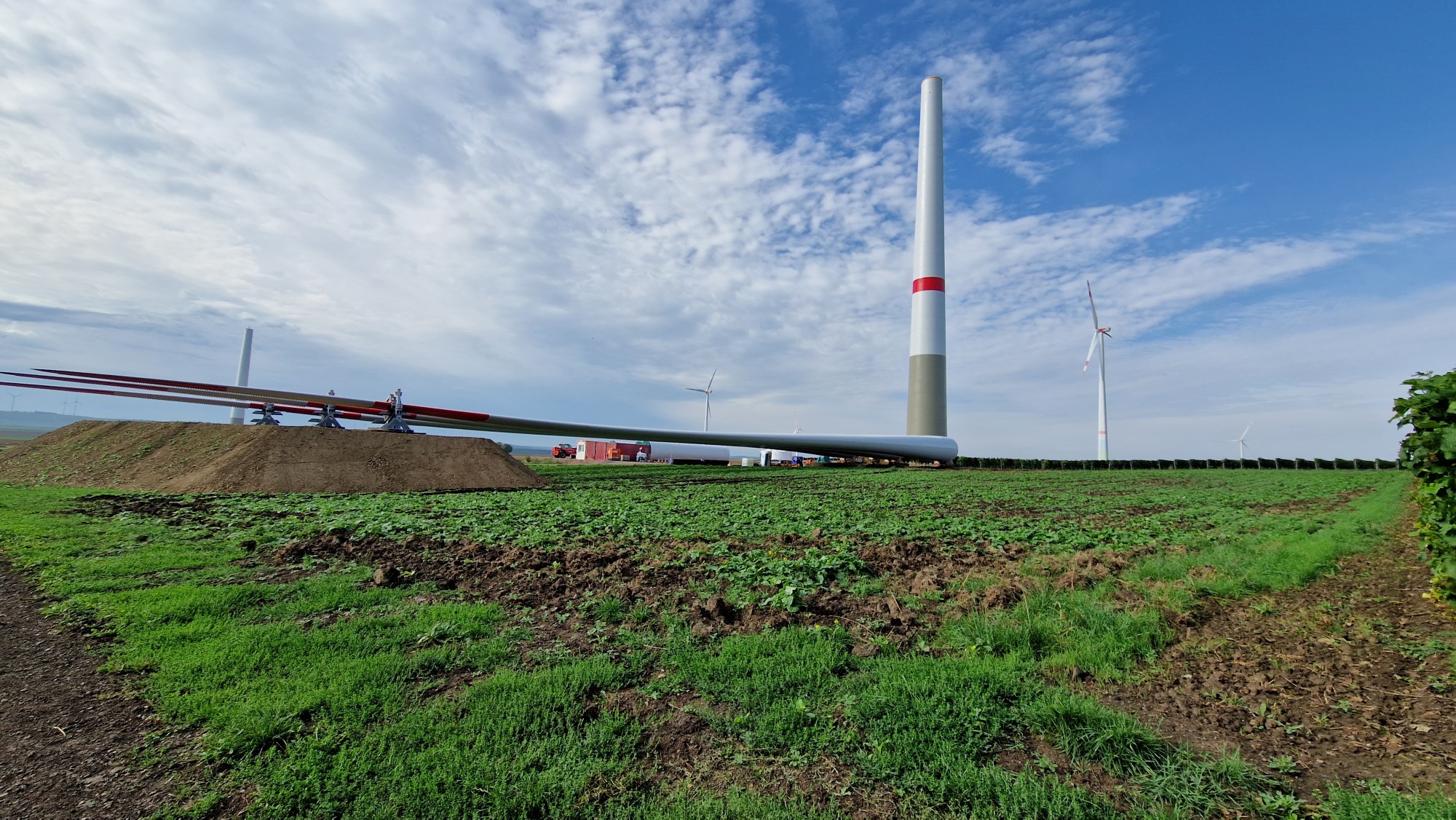 Zwei von EB-SIM beratene Fonds investieren in deutsches Onshore Windpark-Repowering-Projekt von wiwi consult
